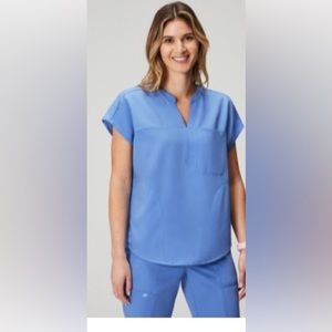 Fabletics large ceil blue scrub set